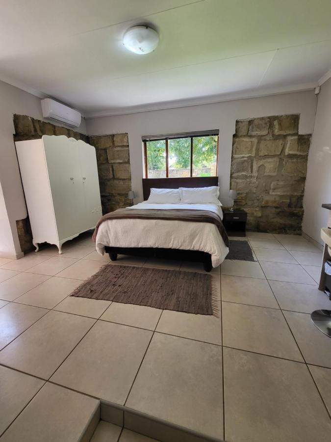 Sandstone Kroonstad Extérieur photo